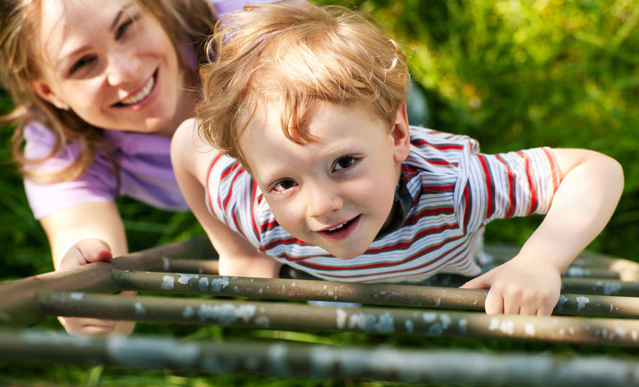 boy_on_ladder